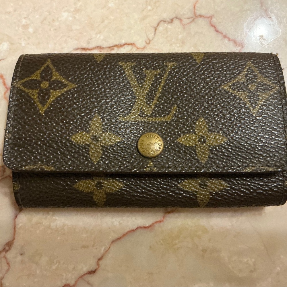 LOUIS VUITTON M62631 MULTICLES 4 key holder snapcase MONOGRAM CANVAS  DUST COVER